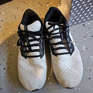 Air Zoom Pegasus 38 GS 'Photon Dust Metallic Gold Coin' 2021